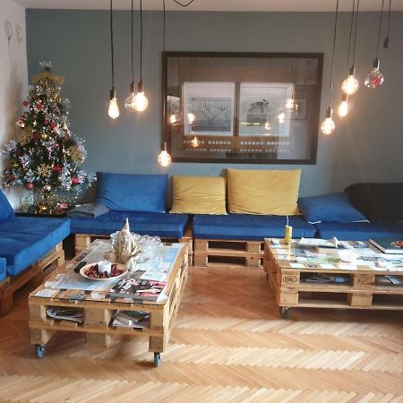 סקופיה Nordic Hostel N-Box מראה חיצוני תמונה