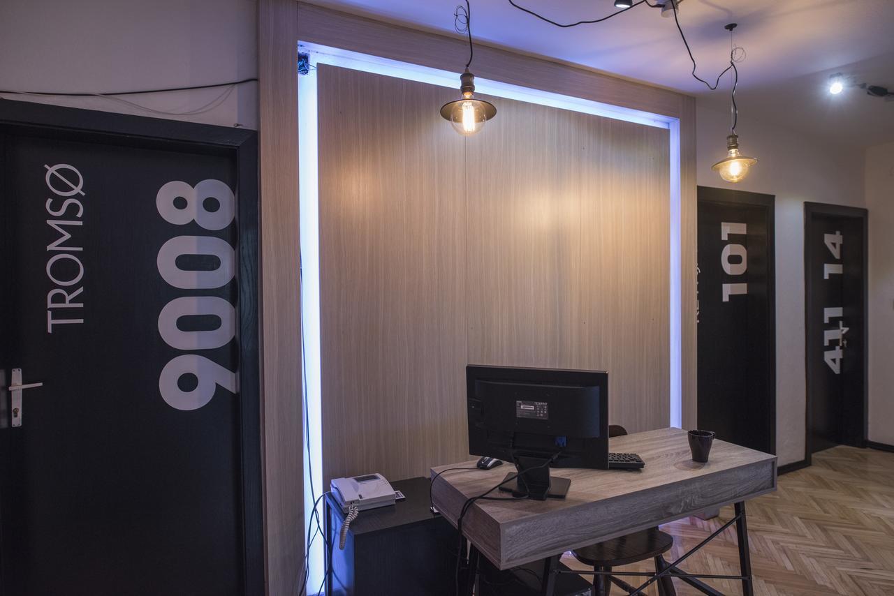 סקופיה Nordic Hostel N-Box מראה חיצוני תמונה